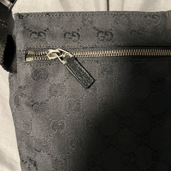 Authentic Black gucci belt bag - Picture 10 of 13